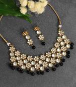 Black necklace-sets