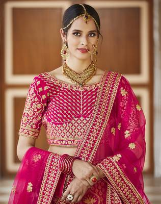 Stunning Pink Heavy Hand Work & Embroidered Velvet Bridal Lehenga 2
