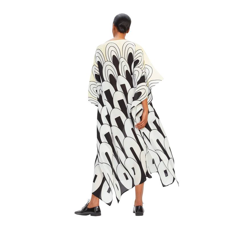 Free Size Outdoor Wear Geometric Boat Neck Style Silk Crepe Printed Women Kaftan