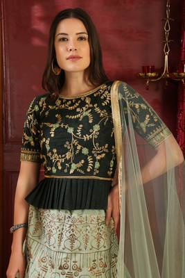 Heavy Designer LEHENGHA 4