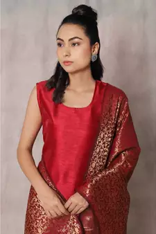 red cotton Surkh kurta & pant with dupatta