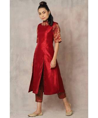 red cotton kurti pant set with rose panel print 2