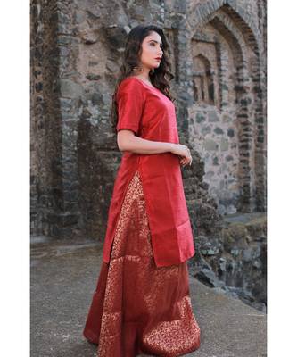 red cotton Sultani surkh kurti & skirt with dupatta 1