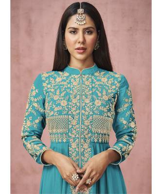  Sonam BajwaSky Blue Embroidered Slit Style Anarkali Pant Suit 2