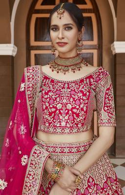 Stunning Pink Heavy Hand Work & Embroidered Velvet Bridal Lehenga 2