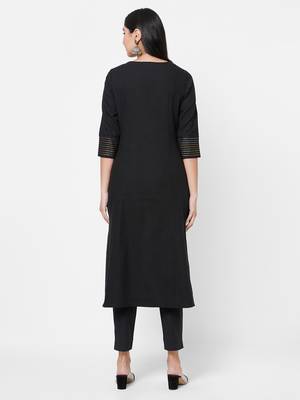 Black embroidered cotton ethnic-kurtis 2