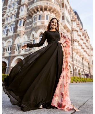 Black  Kurti Style  Lehenga Organza  Floral Dupatta 1