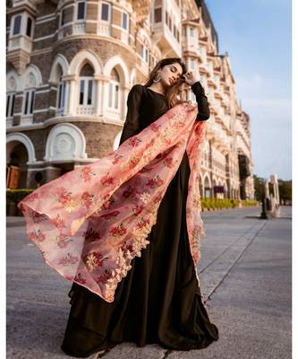 Black  Kurti Style  Lehenga Organza  Floral Dupatta 5