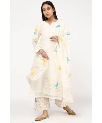 white silk Zunairah suit set 2