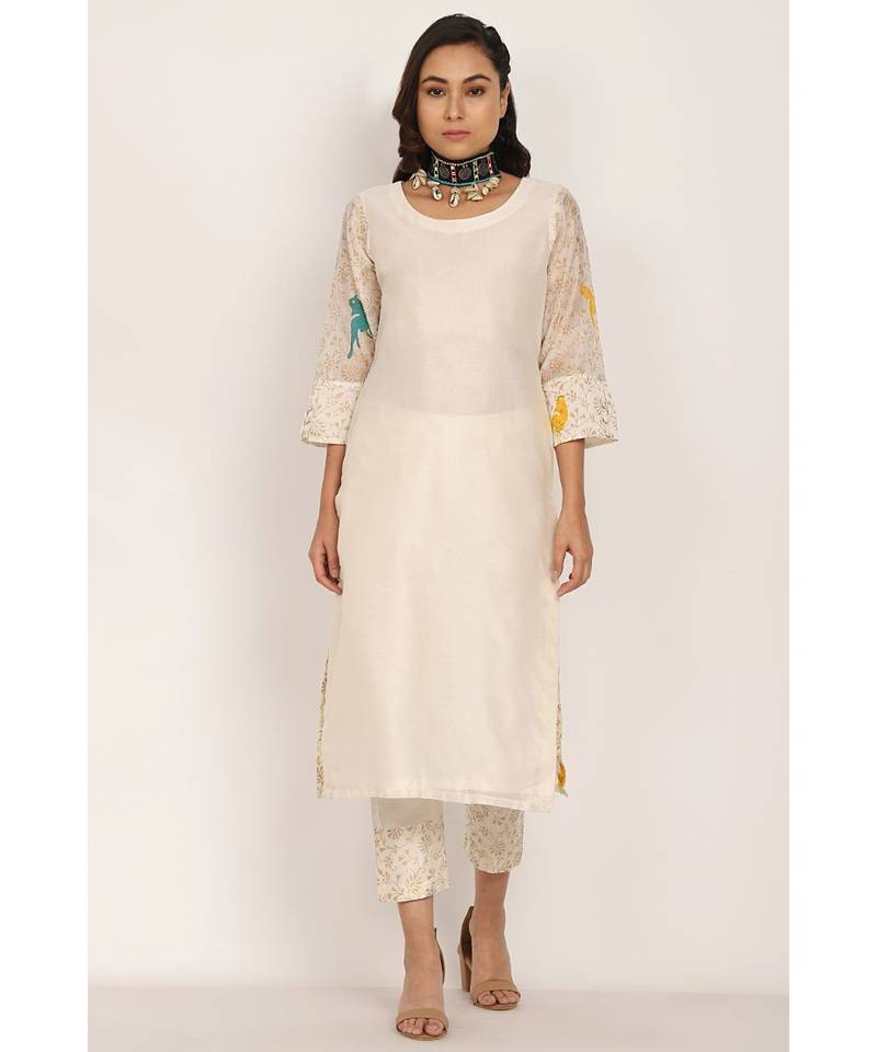 white silk Fakhta set