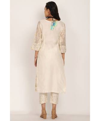 white silk Fakhta set 2