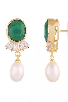 White Freshwater Pearl with Green Emerald Pendant Alloy Necklace Set