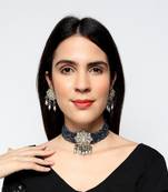 Blue swaroski necklace-sets