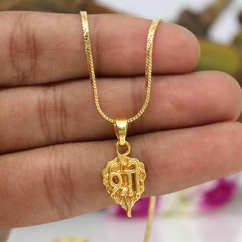Gold necklaces 1