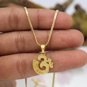 Gold necklaces 1