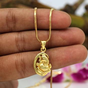 Gold necklaces 1
