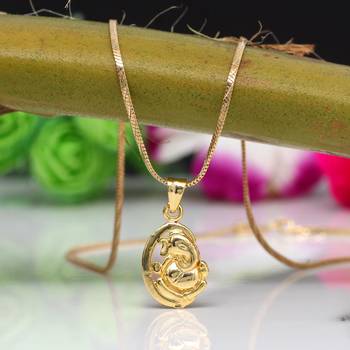 Gold necklaces 2