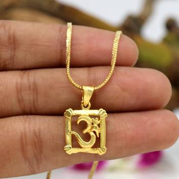 Gold necklaces 1