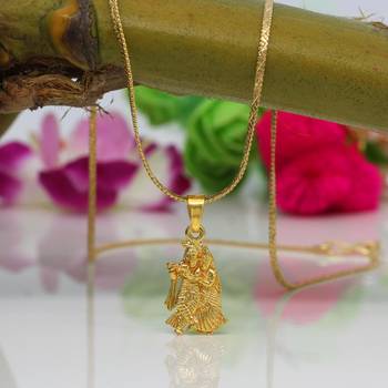 Gold necklaces 1