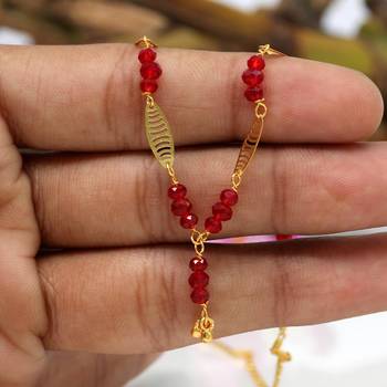 Red necklaces 1