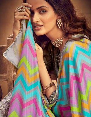 Grey embroidered pure viscose salwar 4