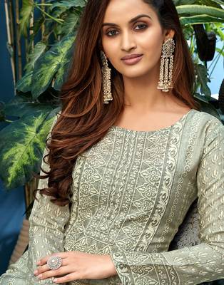 Green embroidered viscose salwar 2
