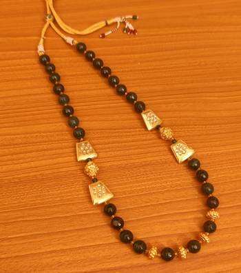 Green necklaces 1