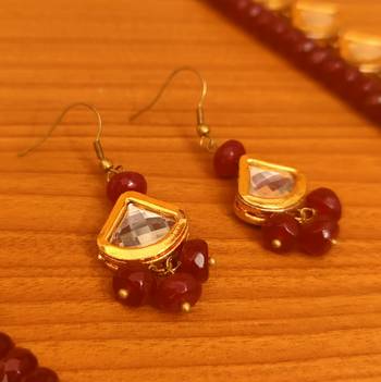 Red necklace-sets 2