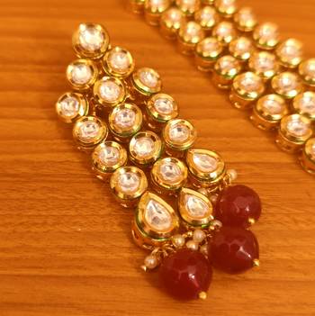 Red necklace-sets 2