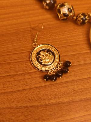 Black necklace-sets 2