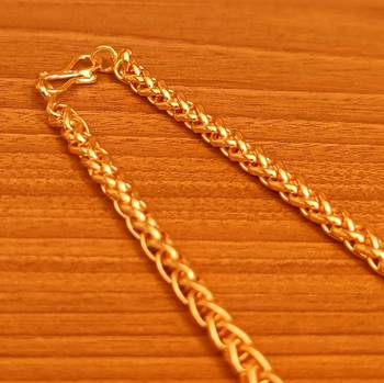 Gold necklaces 4