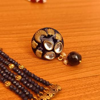 Blue necklace-sets 3