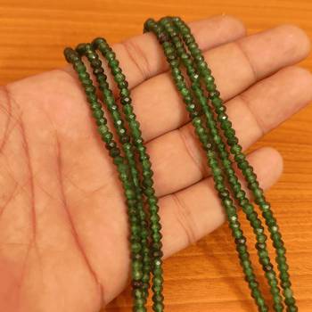 Green necklaces 3