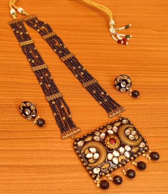 Blue necklace-sets 1