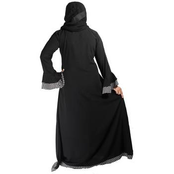 Black plain crepe abaya 4