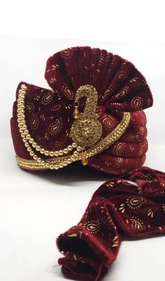 Wedding Wear Maroon Gold Print Turban 1