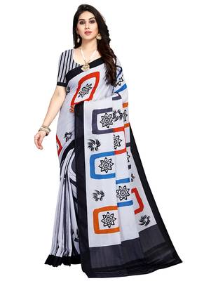 Off white printed crepe saree with blouse 2