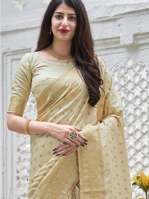 Cream woven banarasi silk saree with blouse 2