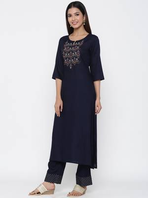 Navy-blue embroidered viscose salwar 2