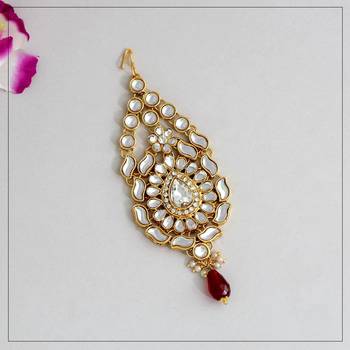 Maroon maang-tikka 1