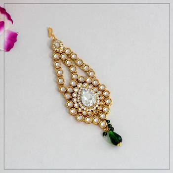 Green maang-tikka 1