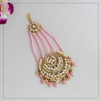 Pink maang-tikka 1