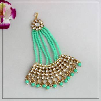 Green maang-tikka 1