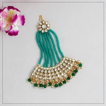 Green maang-tikka 1