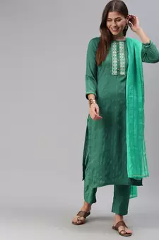 Women Firozi Embroidered & Sequence Kurta Set With Dupatta