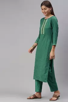 Women Firozi Embroidered & Sequence Kurta Set With Dupatta