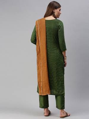 Women Olive Green Embroidered & Sequence Kurta Set With Dupatta 3
