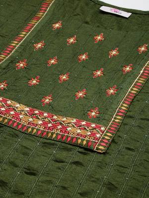 Women Olive Green Embroidered & Sequence Kurta Set With Dupatta 7