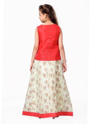 Cream self design cotton stitched lehenga 3
