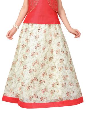 Cream self design cotton stitched lehenga 4
